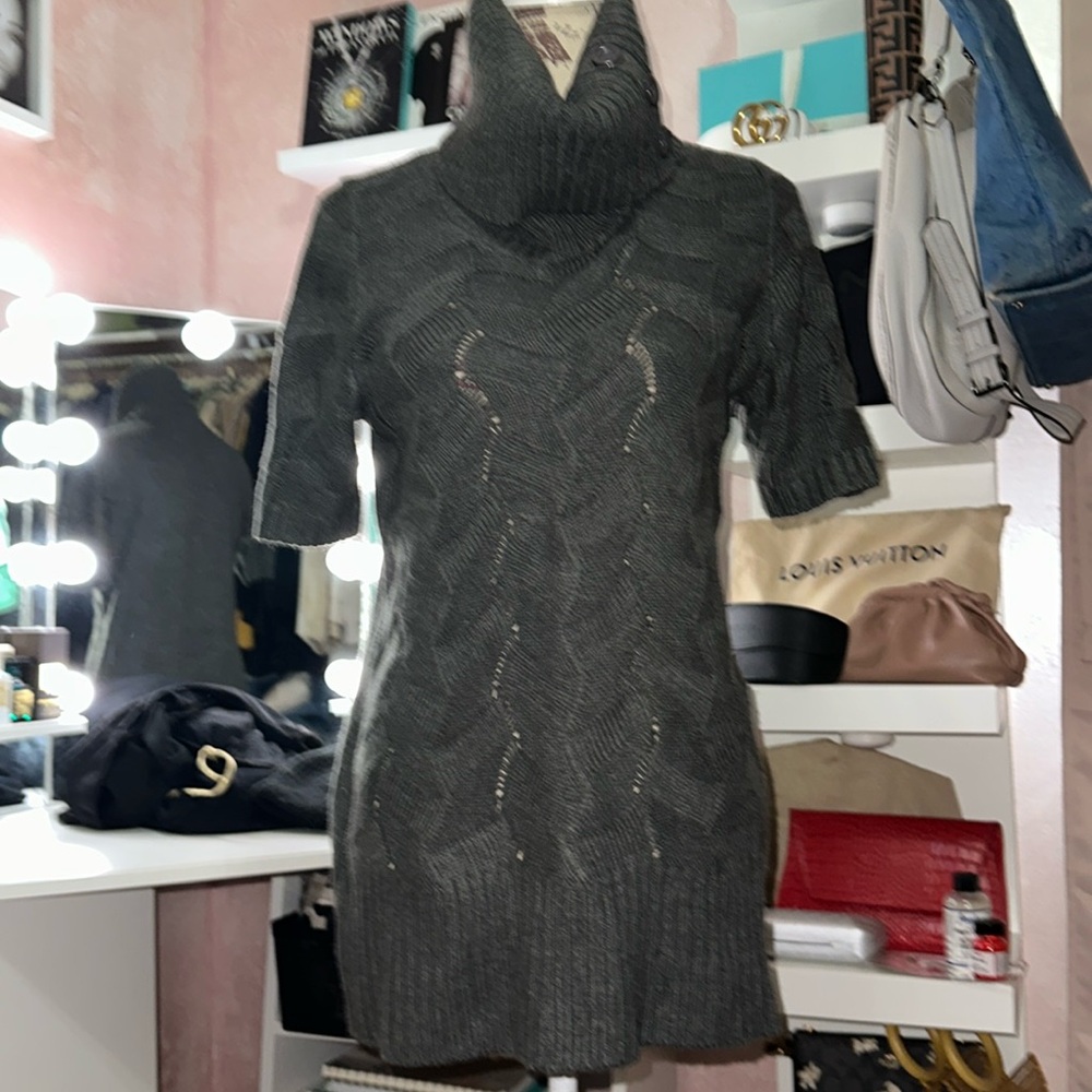 NWT Short sleevee sweater